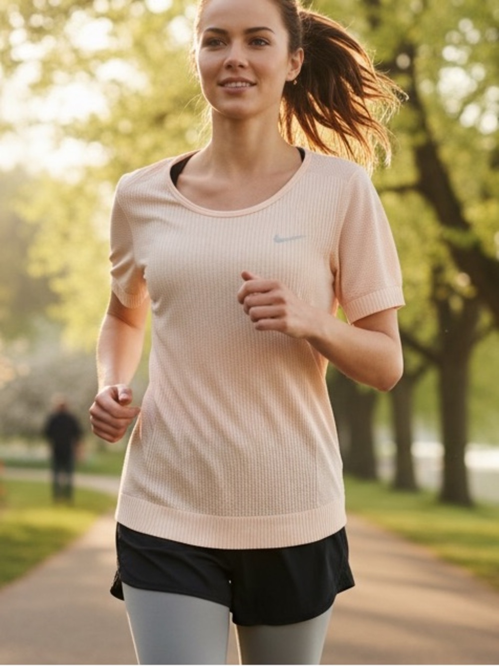Nike Infinite Women's Short-Sleeve Running Top Peach XL
